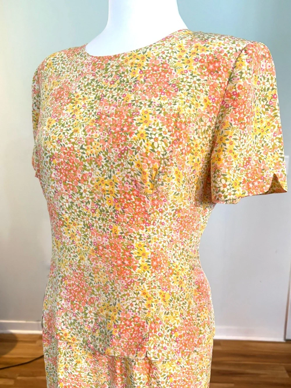 Vintage 90’s Maggie London Floral Silk Midi Dress, Size 8 Petite - Picture 2 of 6
